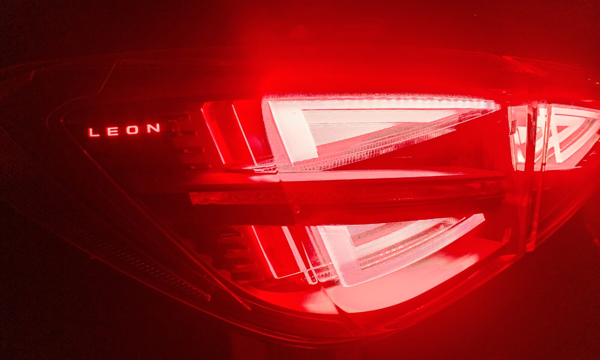 Výcvikové vozidlo Cupra Leon - vodičák v Košiciach v AUTOŠKOLE EL LEON